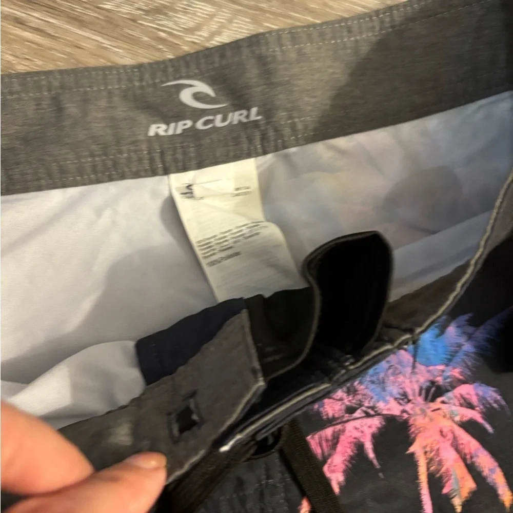 Rip Curl dive into